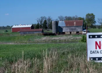 A data center owner who went viral protesting a Google project in Iowa said it has to be ‘done right’