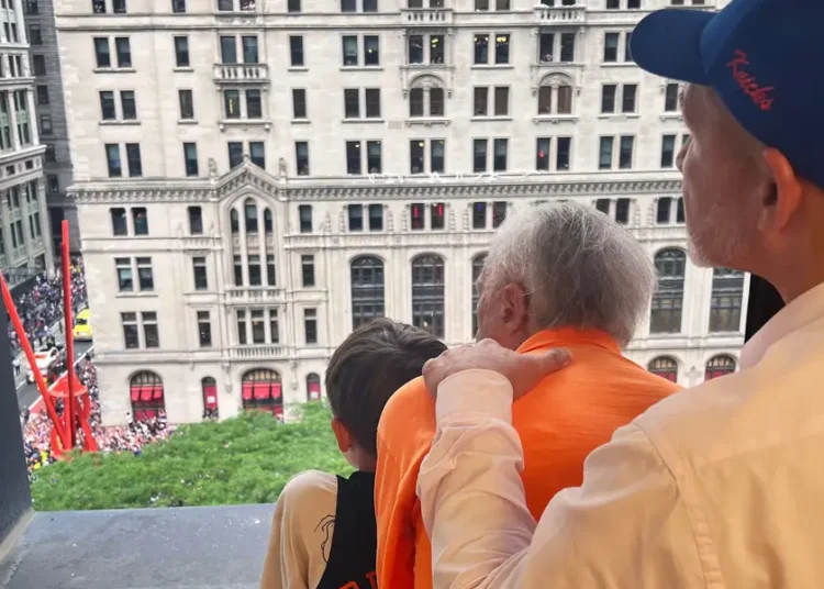 How a long-shot Facebook plea helped an 88-year-old fan — and his family — see Knicks history