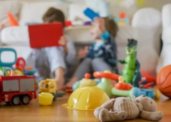 I’m a mom, but I don’t like having other kids over. I prefer to meet in a neutral place for play dates.