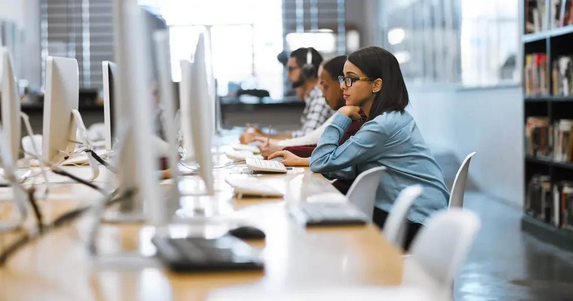 I’m a college admissions expert, and my top students use AI. Here’s how your kids should use AI on their essays.