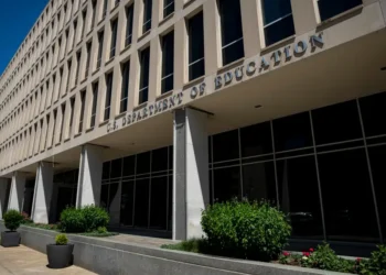 Student-loan borrowers are struggling with repayment. A new federal report shows a key reason.