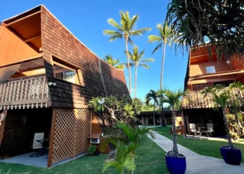 I stayed at the only hotel on Hawaii’s ‘least touristy’ island for $260 a night. I’d do it again for the convenience and views.