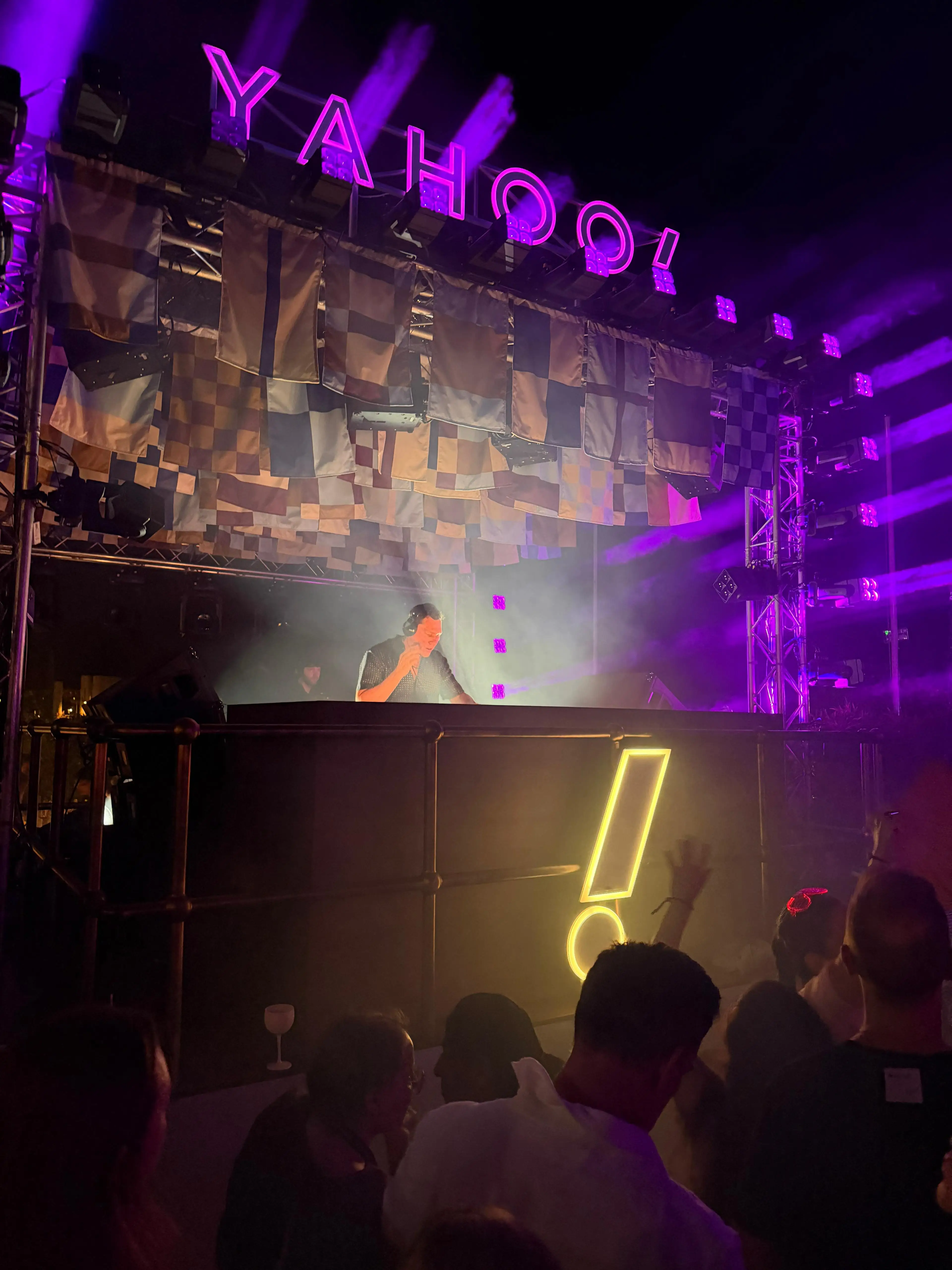 yahoo party tiesto