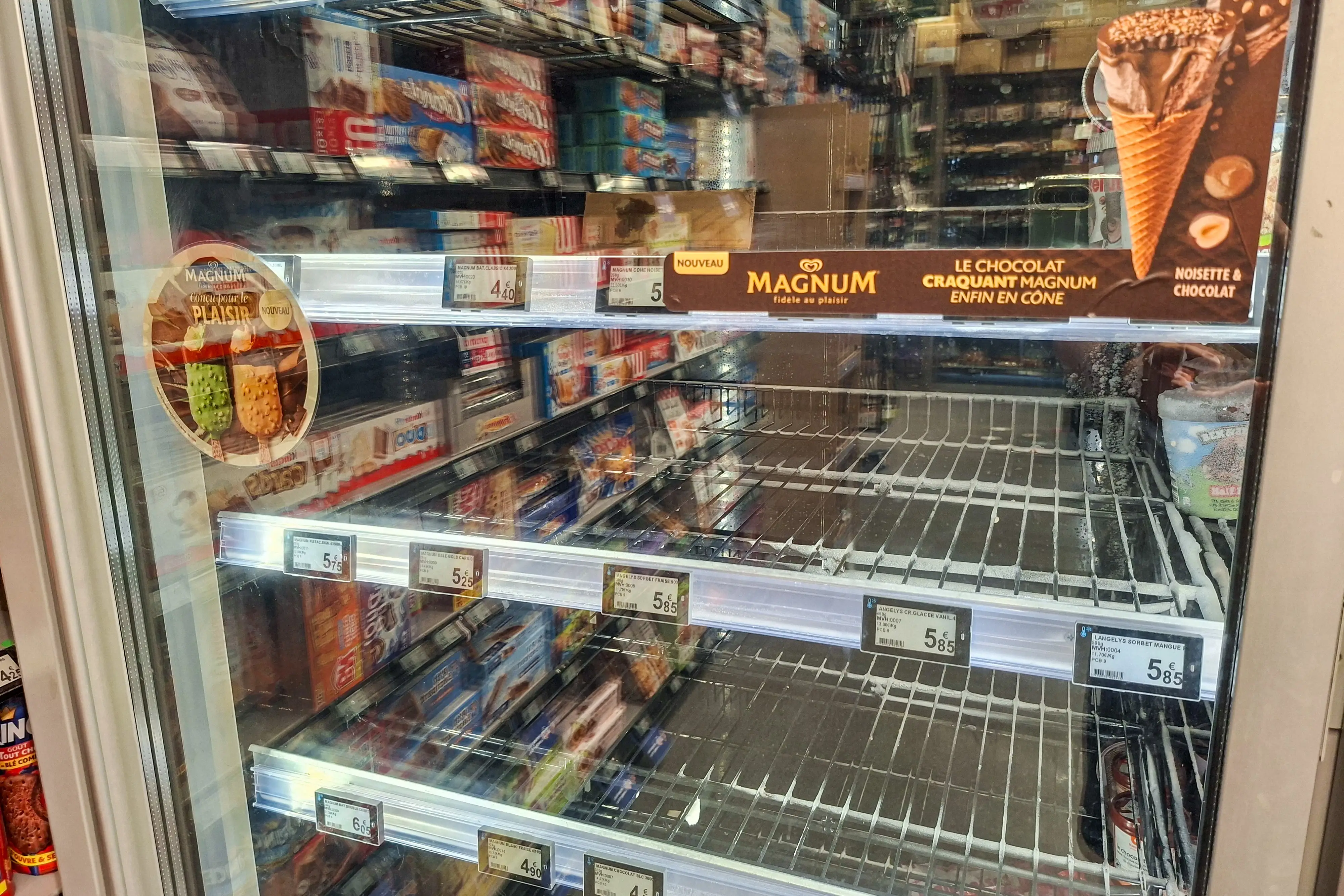 Sold out ice cream in Paris.