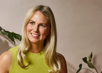 A chef-turned nutrition scientist eats 30g of fiber a day. She shared her go-to breakfast, lunch, and dinner.