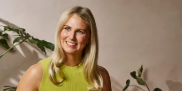 A chef-turned nutrition scientist eats 30g of fiber a day. She shared her go-to breakfast, lunch, and dinner.