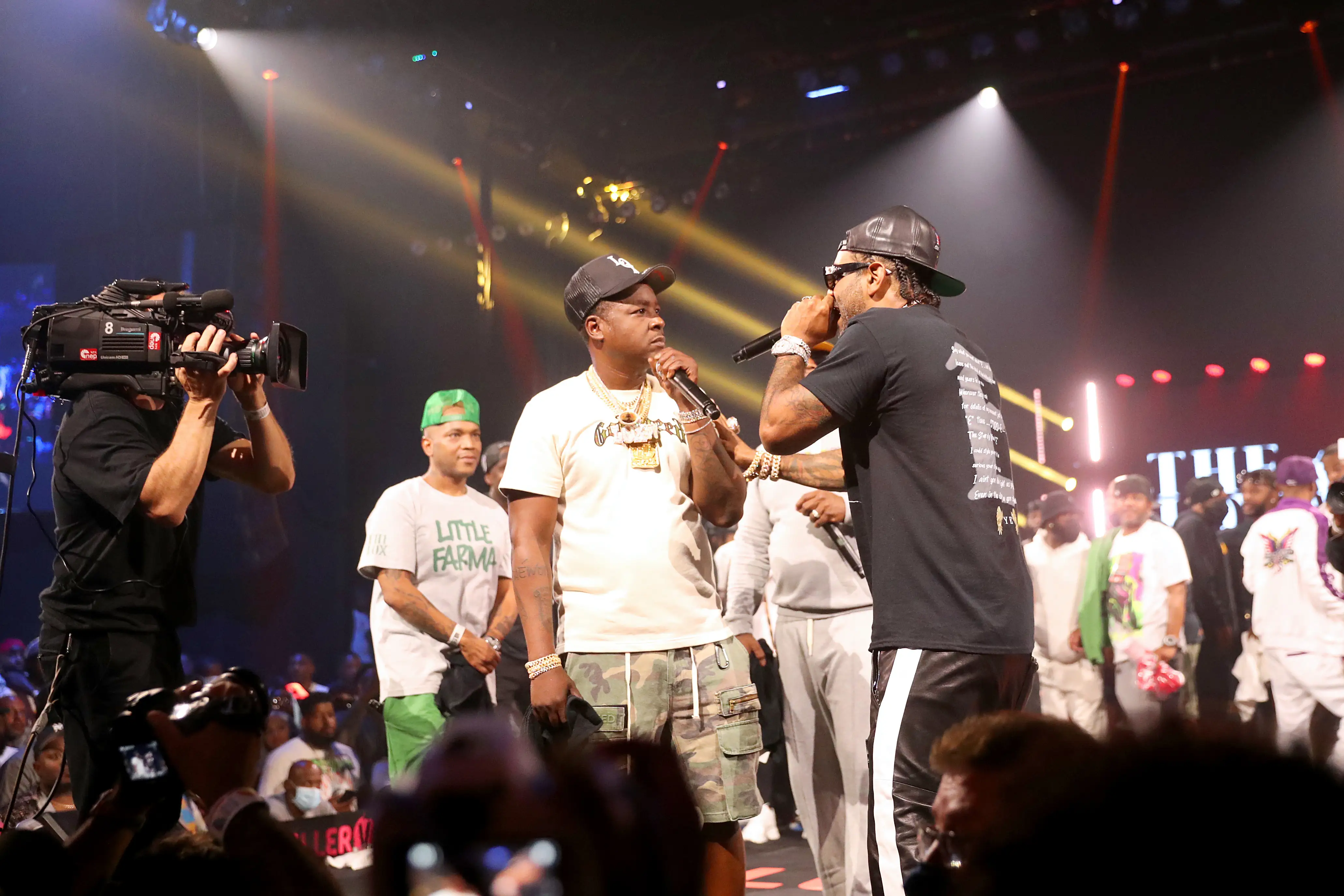 Verzuz hosted a rap battle between Jadakiss of The Lox and Jim Jones of Dipset in New York in August 2021.