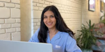 I landed a Big Tech AI job. Treating my career like a science lab helped me overcome my fear of learning AI.
