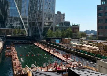 Sun, suits, and Speedos: I asked workers in London’s financial district how they’re beating Europe’s punishing heat wave