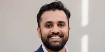 I left Google after making nearly $1M in a year. Fears about layoffs and missing out on the AI boom gave me the push.