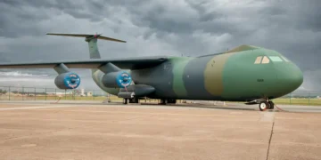 C-141 Starlifters transported troops and cargo for over 40 years before C-17s made them obsolete. Take a look inside.