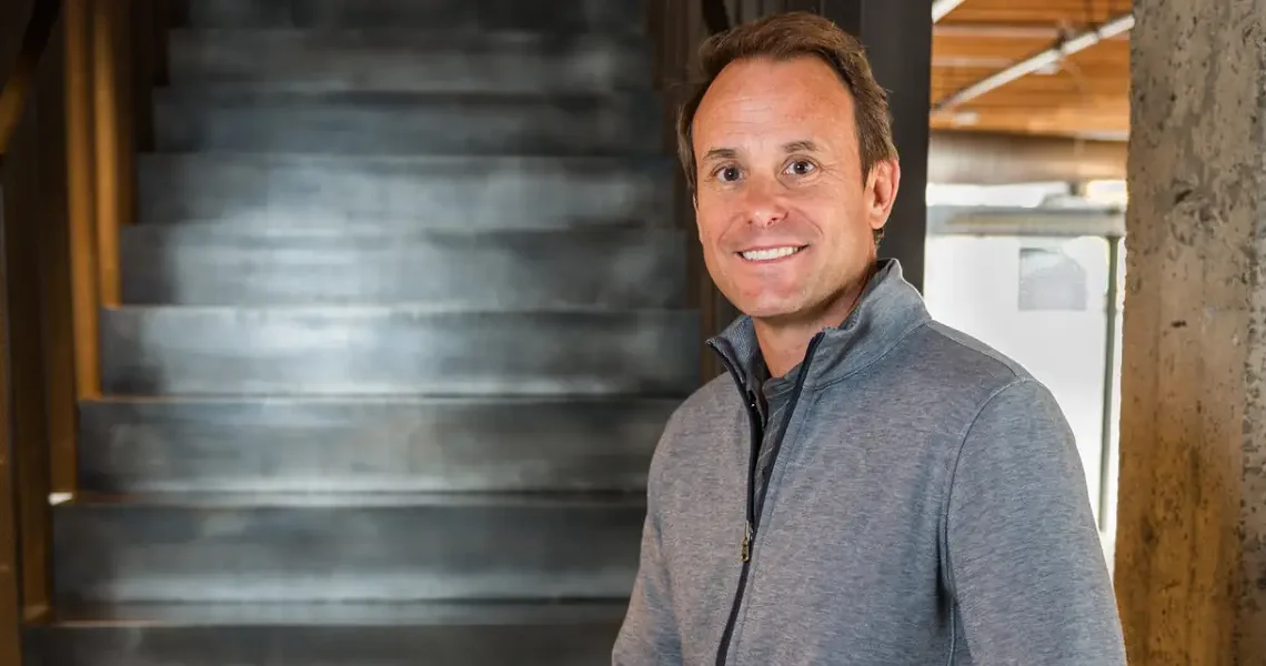 ‘Godfather of SaaS’ says he’s only interested in investing in companies that are in the office 6 days a week