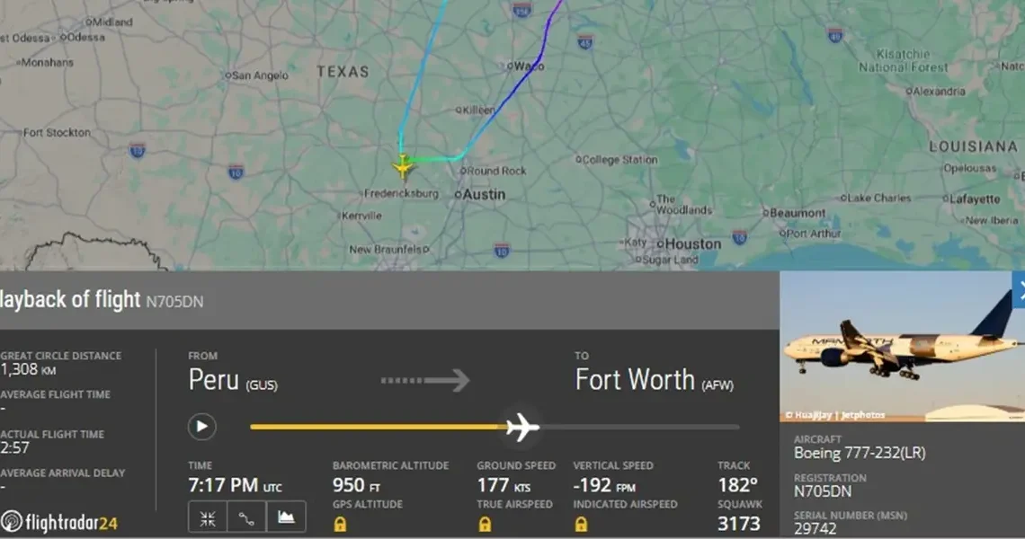 Pilots react to a Boeing 777 freighter that came within feet of the ground in a ‘reckless’ stunt over Texas