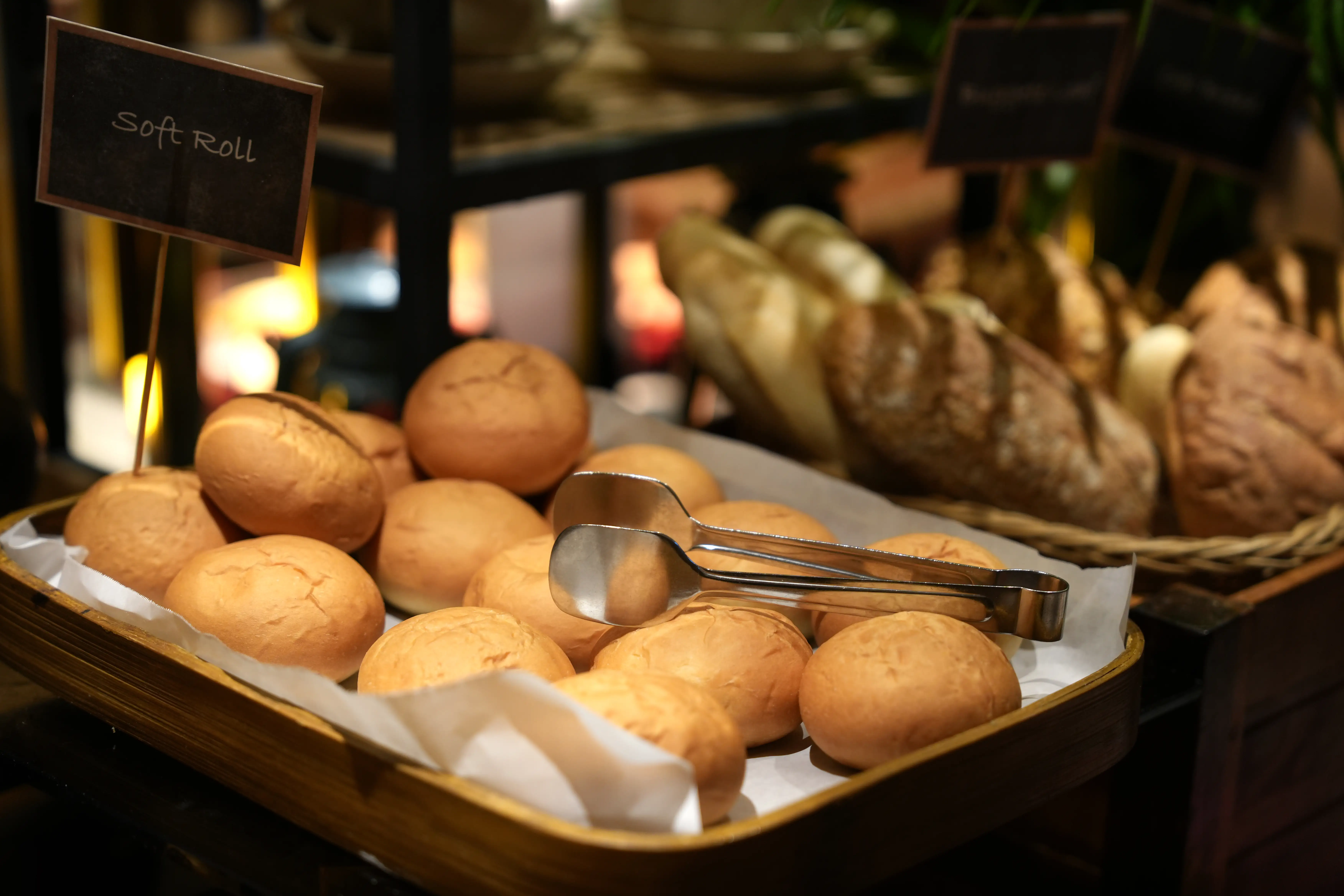 Basket of bread buns.