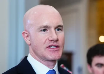 Coinbase’s CEO outlined 5 strategies to keep AI spend low without limiting tokens