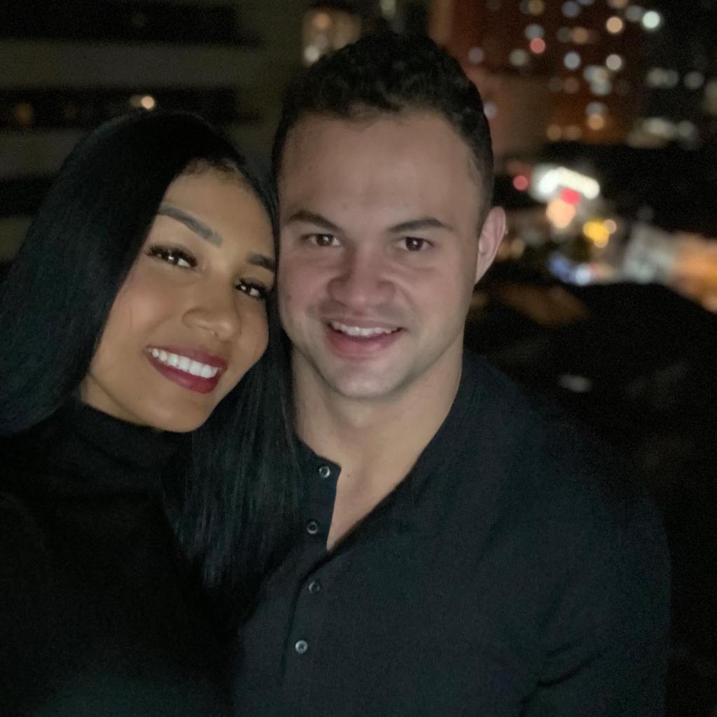 Patrick Mendes and Thais Ramone from 