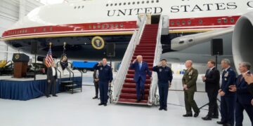 Trump visits new Air Force One, a luxury gift from Qatar that will soon fly him