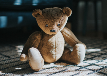 AI-Powered Teddy Bears for Kids Are Here, and Experts Say They Could Do More Harm Than Good