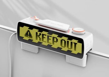 The Busy Bar Is a Gadget to Get People to Leave You Alone