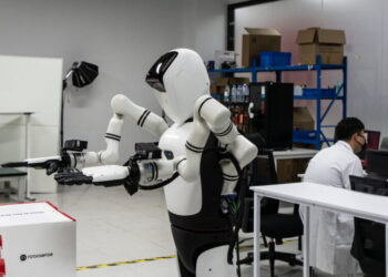 Why It’s Nearly Impossible to Build a Robot Without China