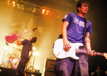 3 Underrated Bonus Tracks to Celebrate 25 Years of Blink-182’s ‘Take Off Your Pants and Jacket’