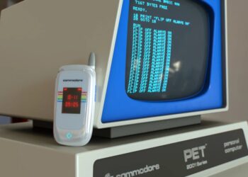 The Commodore Callback 8020 Is a Digital Detox Phone That Isn’t Dumb