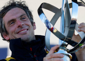 Charlie Dalin, Who Set a Sailing Record While Battling Cancer, Dies at 42
