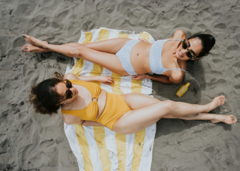 Gen Z Is Bringing Back Tanning, and Dermatologists Are Begging Them to Stop