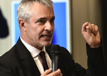 OECD warns of ‘scarring effects,’ recession scenarios—but finds ‘no signs of widespread labour displacement’ from AI