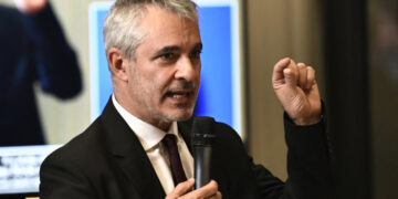 OECD warns of ‘scarring effects,’ recession scenarios—but finds ‘no signs of widespread labour displacement’ from AI