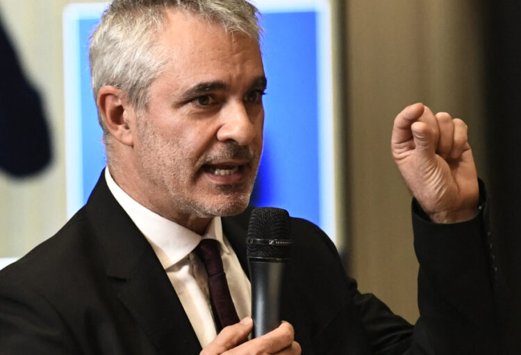 OECD warns of ‘scarring effects,’ recession scenarios—but finds ‘no signs of widespread labour displacement’ from AI
