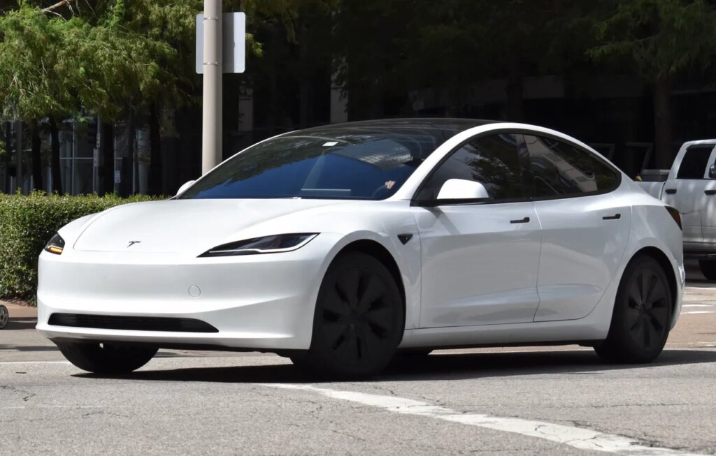 A Fatal Tesla Crash in Texas Sets Up a Legal Showdown