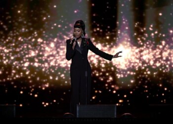 Grammy-Winning Singer Opens up About Emergency Double Lung Transplant After Being Given One Week to Live