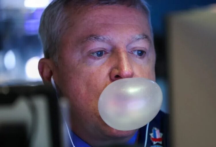 ‘Yet another way in which 2026 is looking like 1999’: Top analyst fears bubble popping with investors and Wall Street out over their skis