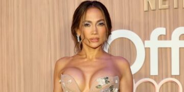 Jennifer Lopez’s Thoughts on What Makes a New Yorker Divides the Internet: ‘Holy Grail of Idiotic Takes’