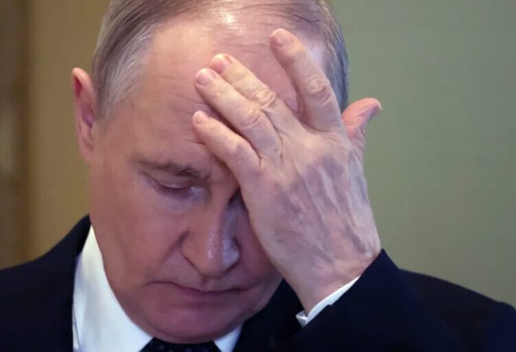 The end of Putin’s regime will spring from war spending chaos, former central bank advisor says, amid military mutiny threat and fuel-shortage brawls