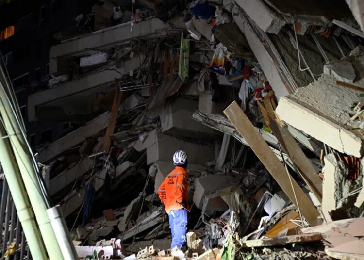 Thousands Feared Dead After Venezuela Struck by Strongest Earthquake in Over 125 Years