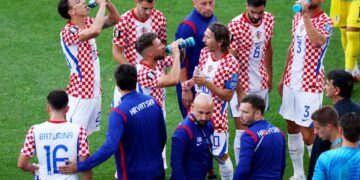 Everyone’s Mad at the World Cup’s New ‘Hydration Breaks’—Except Mr. Moneybags Over Here