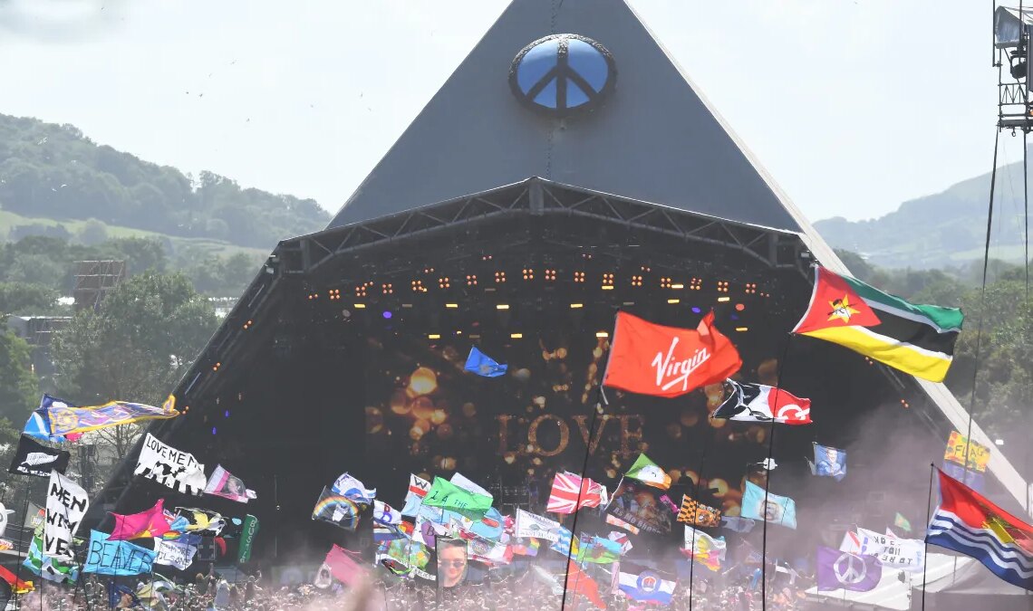 On This Day in 2022, Iconic UK Festival Returns After Two-Year Hiatus With Impressive, Historic Age Gap Between Headliners