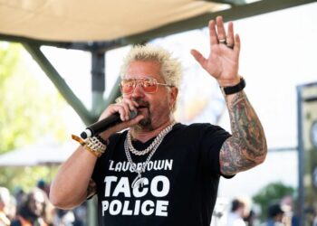 This Streamer Has Convinced the Internet Guy Fieri Never Swallows Food on TV