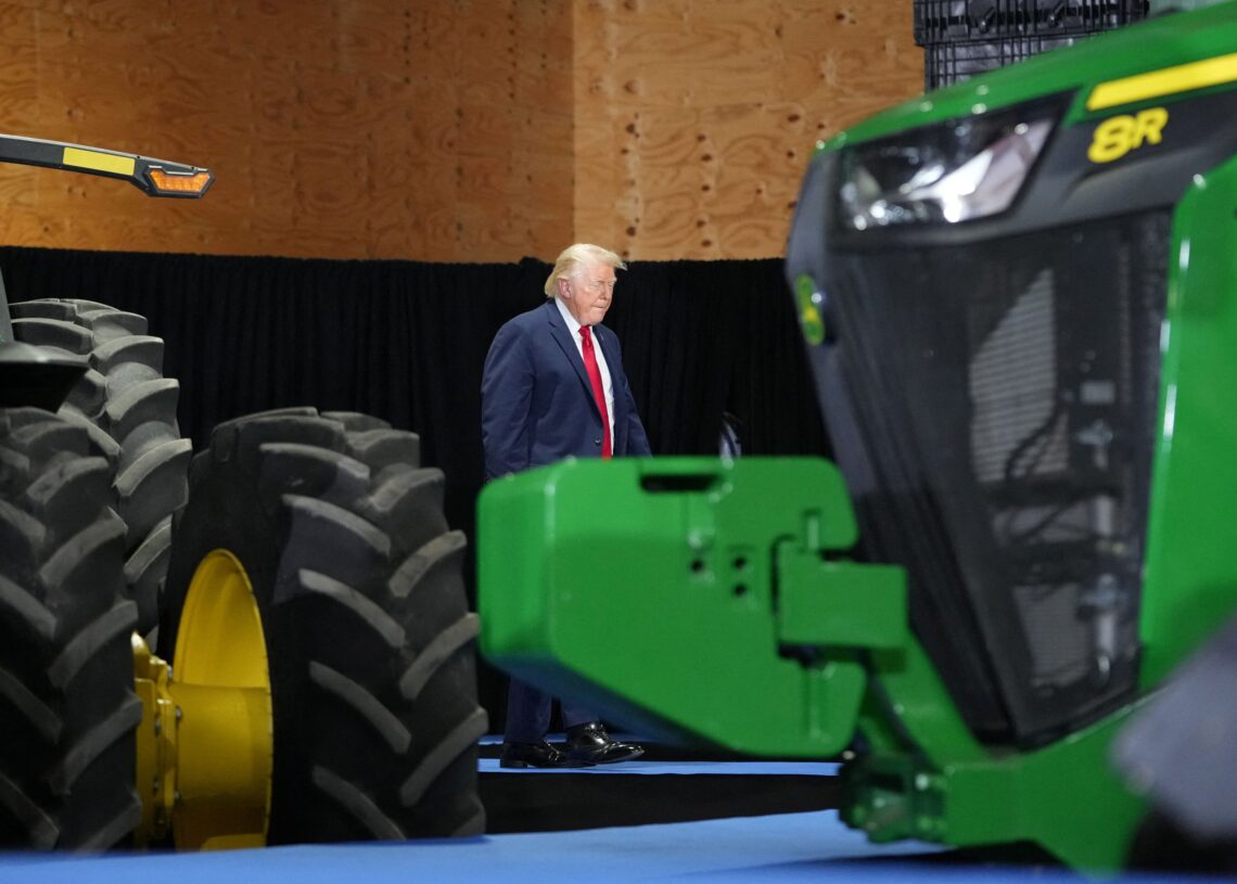 Trump acknowledges price pain for farmers as supporters cheer for ending war