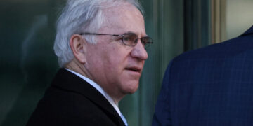 Trump pardons former GOP congressman convicted of insider trading