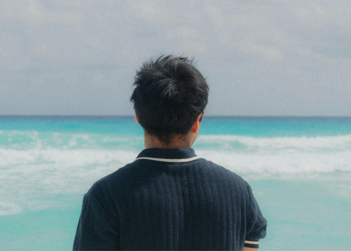 How to Actually Go Offline This Summer Without Losing Your Mind: A Guide