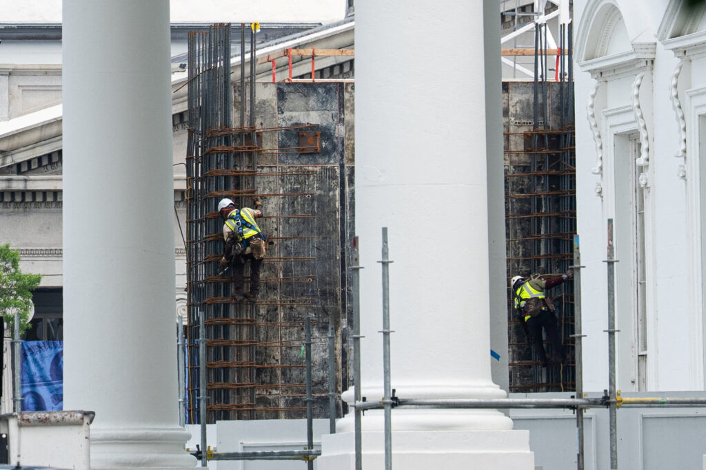 Trump is using a $500M no-bid contract to build his White House ballroom