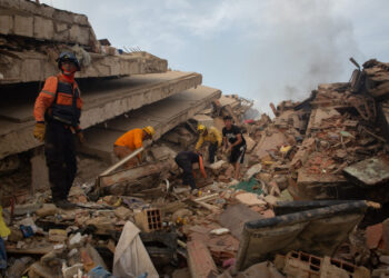 These homes rose out of Venezuela’s socialist revolution. Now they’re rubble.