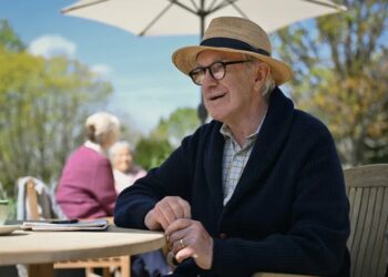 Jonathan Pryce on Playing a Character With Dementia in ‘Slow Horses’: More Responsibility, Less Work