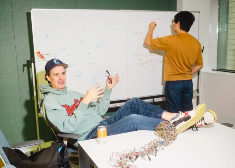 Jeff Bezos Is Funding a Wild Hunt for the Brain’s ‘Core Algorithm’