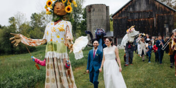 In a Relationship Between Two Puppeteers, Both Pull the Strings