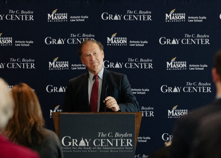 NPR Retracts Article That Mistakenly Said Justice Alito Would Retire