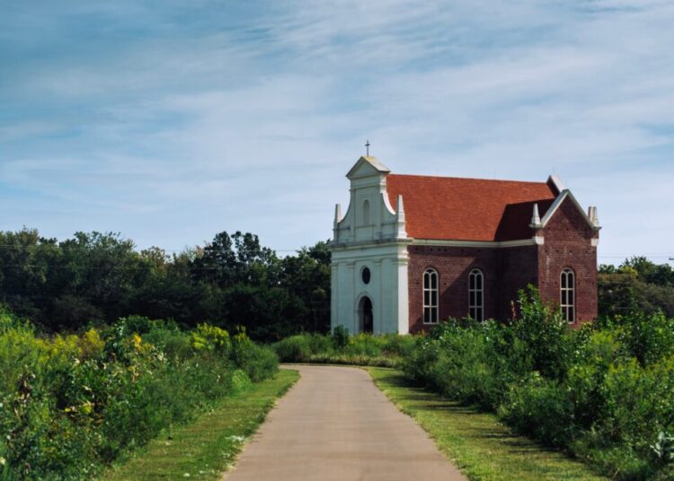 Ancient DNA helps identify bones of a lost governor and his family